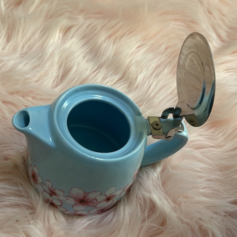 Alfred Teapot - Picture 3 of 5